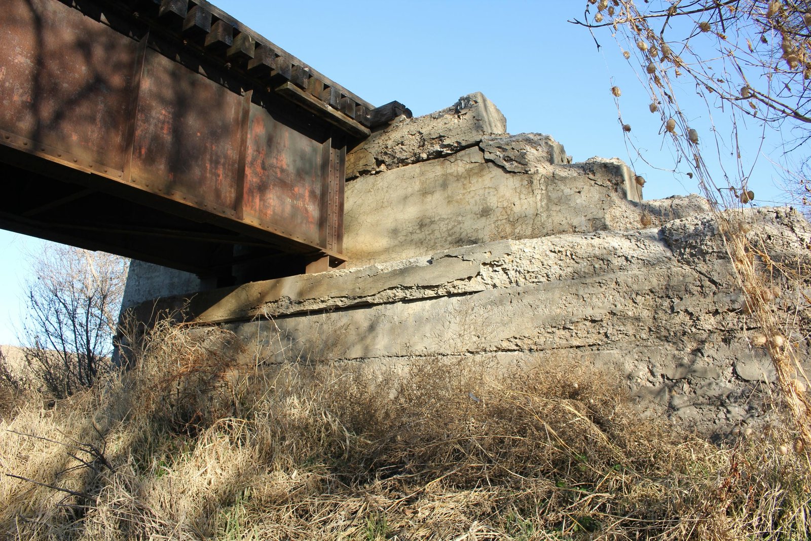 North abutment